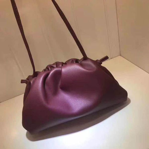 2020 fashion ladies solid color elegant messenger womens bags luxury designer genuine leather cute lady
2020 fashion ladies solid color elegant messenger womens bags luxury designer genuine leather cute lady