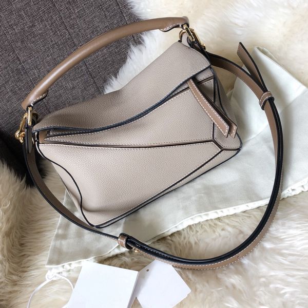 bag for women 2020 autumn and winter new genuine leather ladies bags handbag shoulder crossbody stitching mini geometric bag color block bag
bag for women 2020 autumn and winter new genuine leather ladies bags handbag shoulder crossbody stitching mini geometric bag color block bag