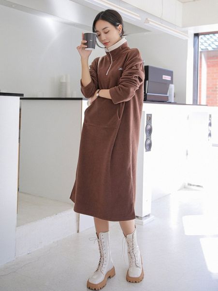 dazy letter embroidery kangaroo pocket drop shoulder split hem fleece sweatshirt dress r3yw#, White;black
dazy letter embroidery kangaroo pocket drop shoulder split hem fleece sweatshirt dress r3yw#, White;black