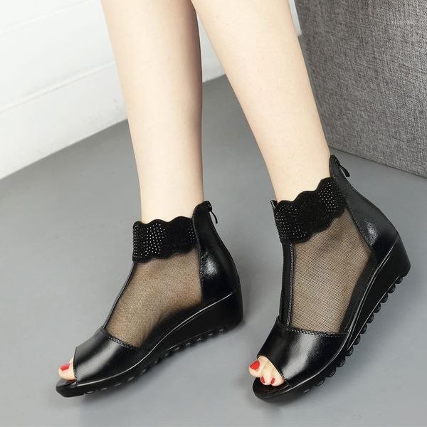 2020 european and american new leather women's shoes slope heel women's sandals fish mouth hollow net shoes1, Black
2020 european and american new leather women's shoes slope heel women's sandals fish mouth hollow net shoes1, Black