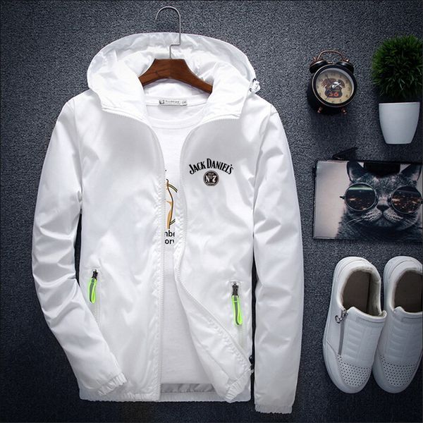 2020 new brand printed autumn and winter men's jacket men's youth windbreaker coat slim casual jacket outerwear 1027, Black;brown
2020 new brand printed autumn and winter men's jacket men's youth windbreaker coat slim casual jacket outerwear 1027, Black;brown
