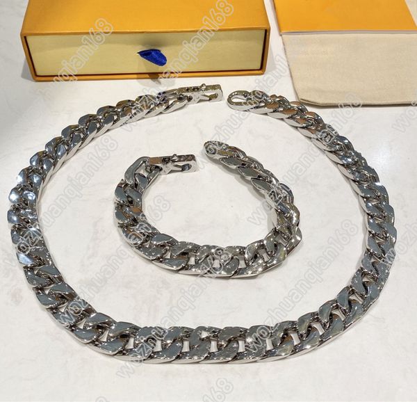new design necklace silver bracelet for man polished chain making necklace titanium steel necklace supply box
new design necklace silver bracelet for man polished chain making necklace titanium steel necklace supply box