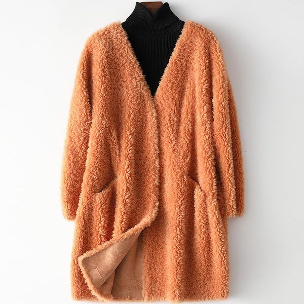 2020 fashion real sheep fur coats women winter 100% wool middle length warm v neck pockets orange office lady overcoats female, Black
2020 fashion real sheep fur coats women winter 100% wool middle length warm v neck pockets orange office lady overcoats female, Black