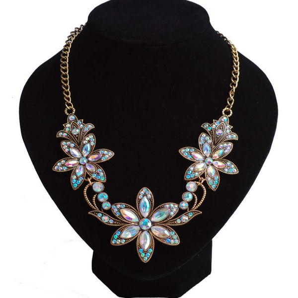 diamond inlaid flower beautiful luxury women's fashion necklace jewelry clavicle chain5g77lfum, Silver 
diamond inlaid flower beautiful luxury women's fashion necklace jewelry clavicle chain5g77lfum, Silver