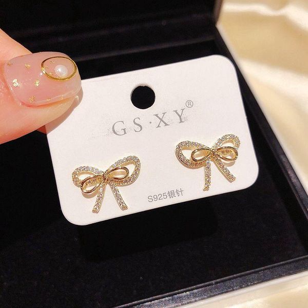 stud migga sweet bowknot earrings for women gold color micro paved cubic zircon jewelry, Golden;silver
stud migga sweet bowknot earrings for women gold color micro paved cubic zircon jewelry, Golden;silver