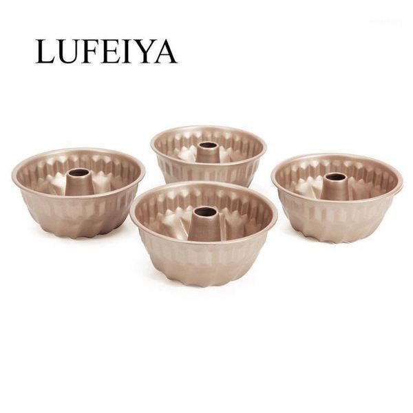 4pcs/set bundt pan 4 inch mini non-stick cake pans vintage nordic cake mold baking pans1
4pcs/set bundt pan 4 inch mini non-stick cake pans vintage nordic cake mold baking pans1