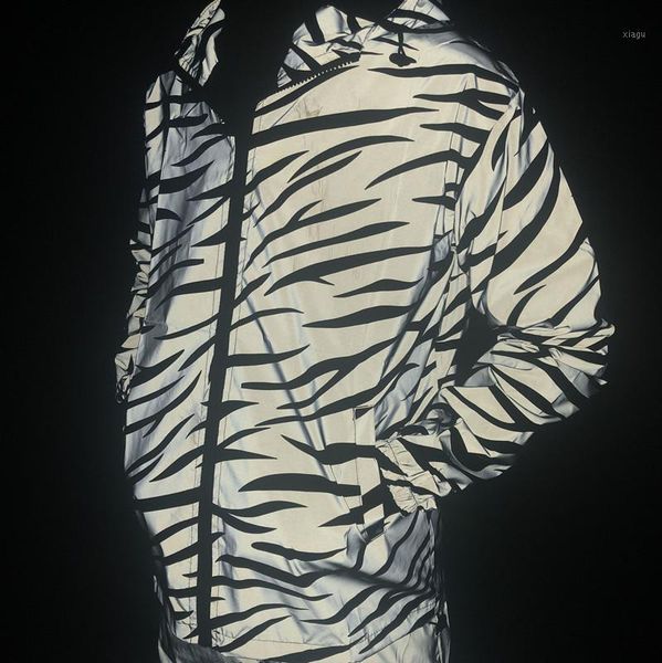 tide men hip hop zebra leopard night shining reflective hooded windbreaker jacket streetwear harajuku waterproof hoodie coats1, Black;brown
tide men hip hop zebra leopard night shining reflective hooded windbreaker jacket streetwear harajuku waterproof hoodie coats1, Black;brown
