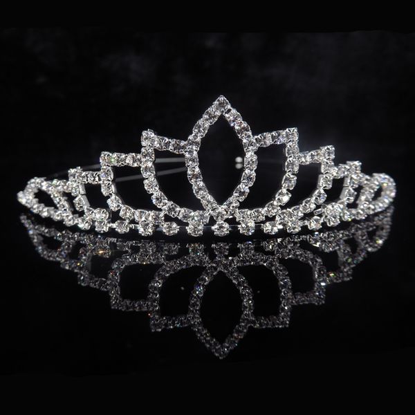 female crown headbands bride wedding rhinestone hair hoop hollowing out hairs band with various pattern 5 25wy j1
female crown headbands bride wedding rhinestone hair hoop hollowing out hairs band with various pattern 5 25wy j1