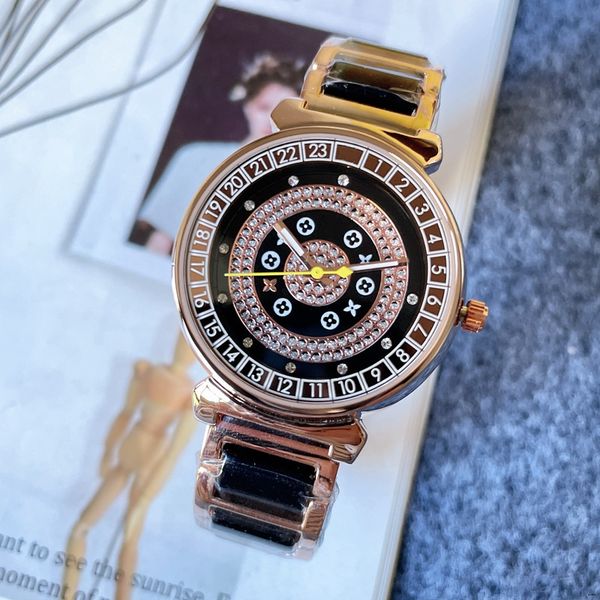 2021 new three stitches luxury womens watches 36mm size quartz watch brand clock steel strap women fashion accessories simple style retro, Slivery;brown
2021 new three stitches luxury womens watches 36mm size quartz watch brand clock steel strap women fashion accessories simple style retro, Slivery;brown