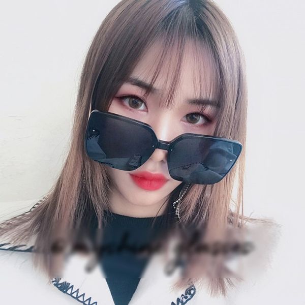 retro oversize square fashion sunglasses women semimetal big frame sun glasses eyewear brand designer glasses, White;black
retro oversize square fashion sunglasses women semimetal big frame sun glasses eyewear brand designer glasses, White;black