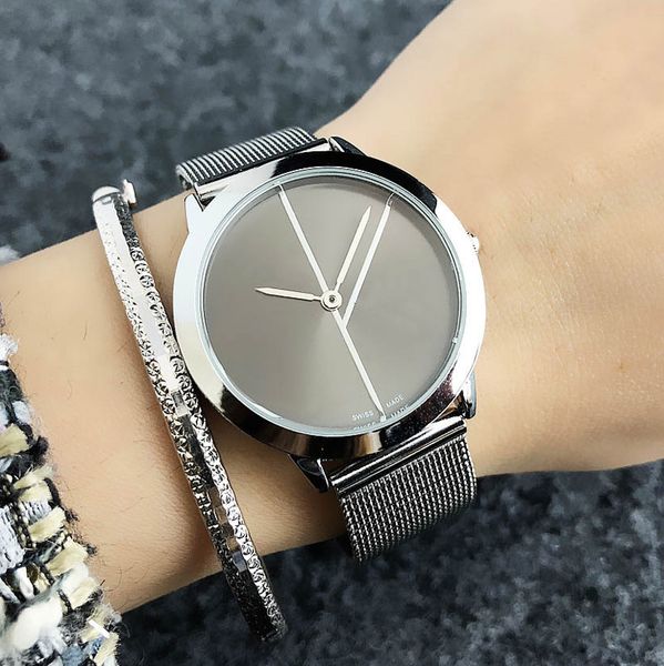 fashion brand women men lovers' steel metal band quartz wrist watch c2140-3, Slivery;brown
fashion brand women men lovers' steel metal band quartz wrist watch c2140-3, Slivery;brown