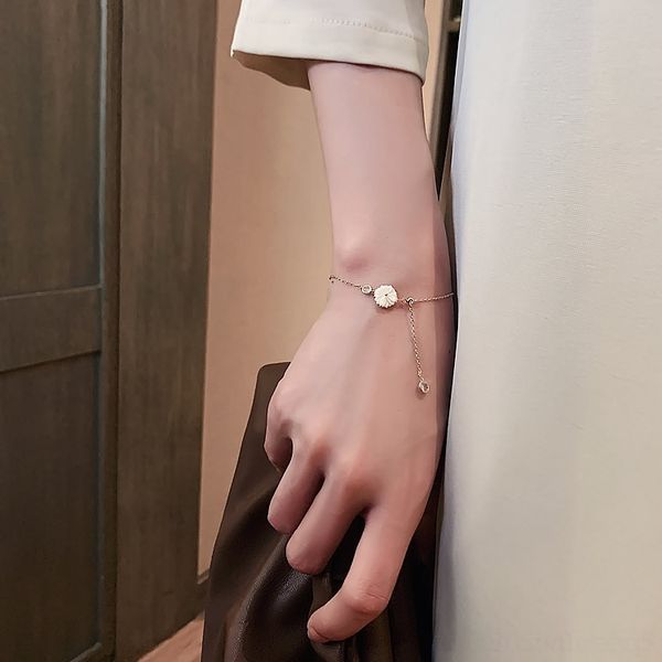 vwrjj natural shell braceletnational braceletsmall daisy bracelet female ins red bracelet student friend korean version simple minority, Golden;silver
vwrjj natural shell braceletnational braceletsmall daisy bracelet female ins red bracelet student friend korean version simple minority, Golden;silver