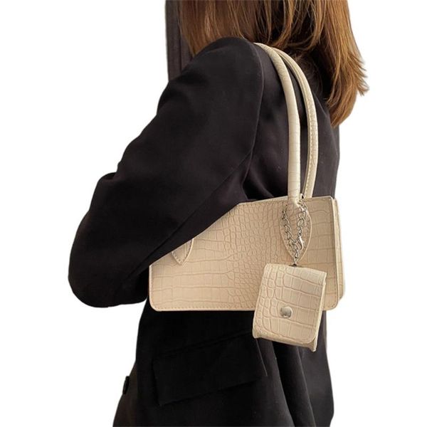 cross body women's pu leather bag one shoulder big capacity handbag all matched messenger fashion elegant casual ladies simple
cross body women's pu leather bag one shoulder big capacity handbag all matched messenger fashion elegant casual ladies simple