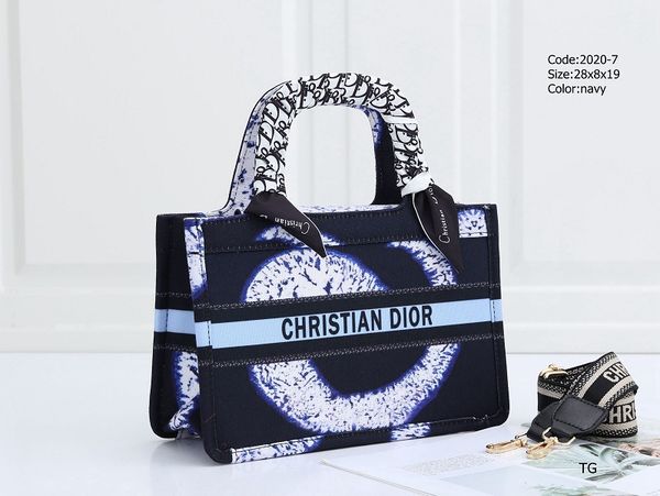 новые стили сумки mc известные имя мода кожаные сумки ch tote женщин сумки плеча леди кожаные сумки m сумки кошелек atg20207
новые стили сумки mc известные имя мода кожаные сумки ch tote женщин сумки плеча леди кожаные сумки m сумки кошелек atg20207