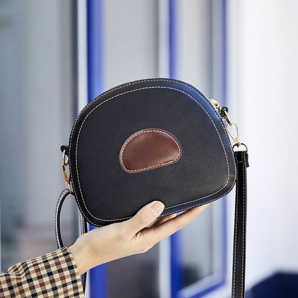 2020 new soft leather women bags small round pig ladies single shoulder diagonal bag casual solid color small round bag
2020 new soft leather women bags small round pig ladies single shoulder diagonal bag casual solid color small round bag