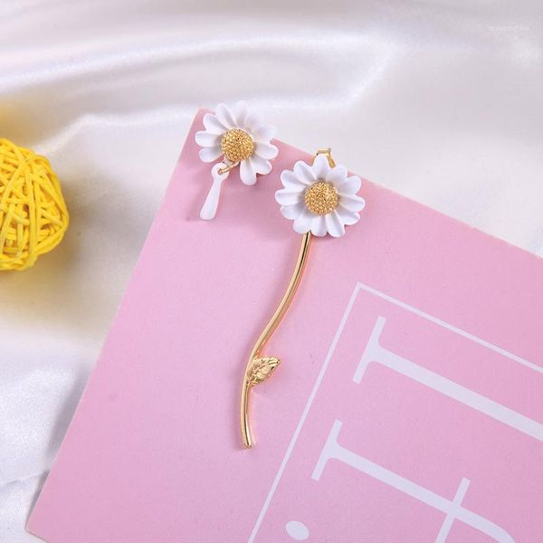 balanbiu asymmetric women stud earrings cute white coating flowers gold color earrings new fashion jewelry accessories wholesale1, Golden;silver
balanbiu asymmetric women stud earrings cute white coating flowers gold color earrings new fashion jewelry accessories wholesale1, Golden;silver
