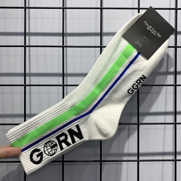 корейский east gate нового осенне-зимнего буквенные полосатого хлопок средних sockscotton носков личности тенденция носки средней трубки люм, Black
корейский east gate нового осенне-зимнего буквенные полосатого хлопок средних sockscotton носков личности тенденция носки средней трубки люм, Black