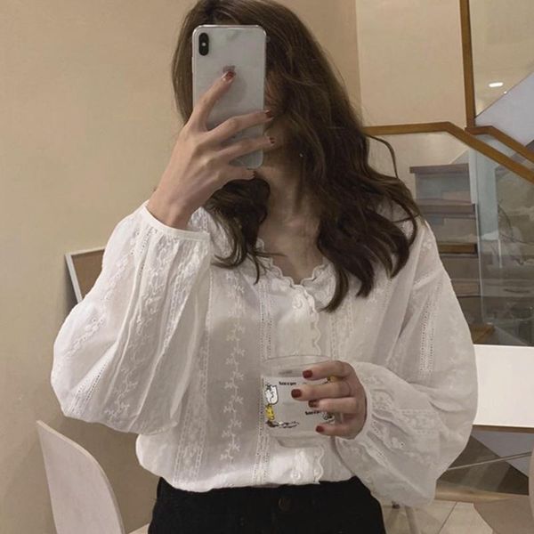 women's blouses & shirts korean crochet white lace shirt autumn thin v-neck plus size loose casual women blouse blusa feminina
women's blouses & shirts korean crochet white lace shirt autumn thin v-neck plus size loose casual women blouse blusa feminina
