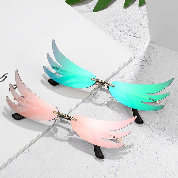 2020 new style male and female flame sun glasses fashion women's reflective sunglasses funny ball all-match glasses, White;black
2020 new style male and female flame sun glasses fashion women's reflective sunglasses funny ball all-match glasses, White;black