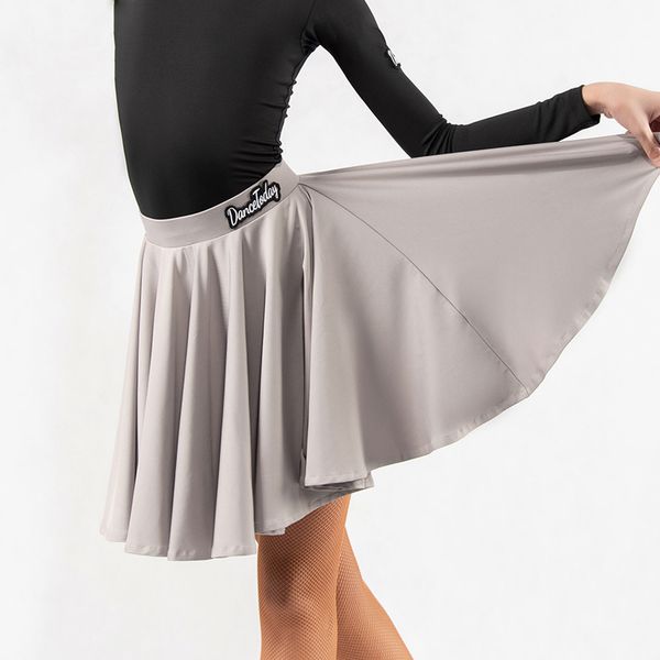 latina dance skirt for girls gray pleated skirts performance costume fashion salsa dance outfit ballroom practice wear jl2558, Black;red
latina dance skirt for girls gray pleated skirts performance costume fashion salsa dance outfit ballroom practice wear jl2558, Black;red