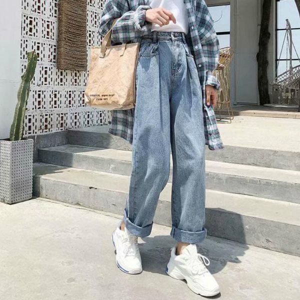 women's jeans straight woman high waist denim trousers buttons loose wide leg pants all match light blue ladies mopping
women's jeans straight woman high waist denim trousers buttons loose wide leg pants all match light blue ladies mopping