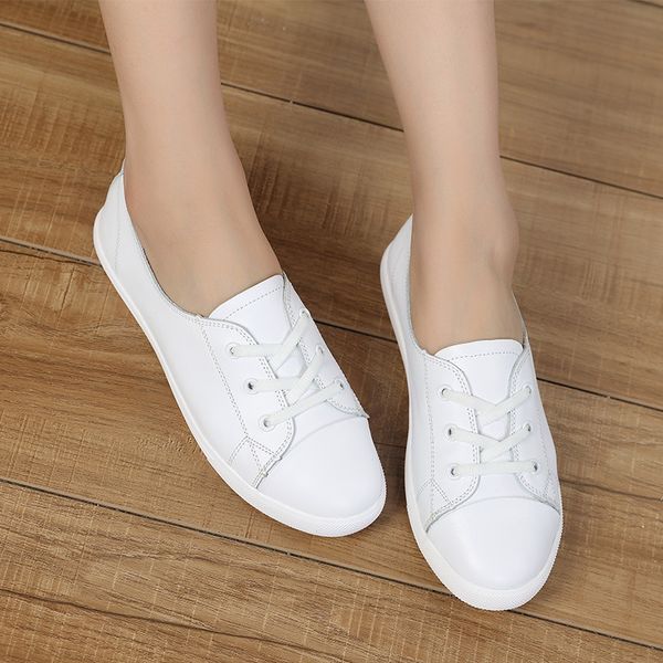 white moccasins genuine leather women flats sneakers autumn casual shoes woman lace up female loafers walking shoes 1006, Black;white
white moccasins genuine leather women flats sneakers autumn casual shoes woman lace up female loafers walking shoes 1006, Black;white