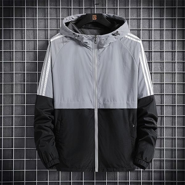new spring summer bomber hooded jacket men casual slim patchwork windbreaker jacket male outwear zipper thin coat brand clothing 201103, Black;brown
new spring summer bomber hooded jacket men casual slim patchwork windbreaker jacket male outwear zipper thin coat brand clothing 201103, Black;brown