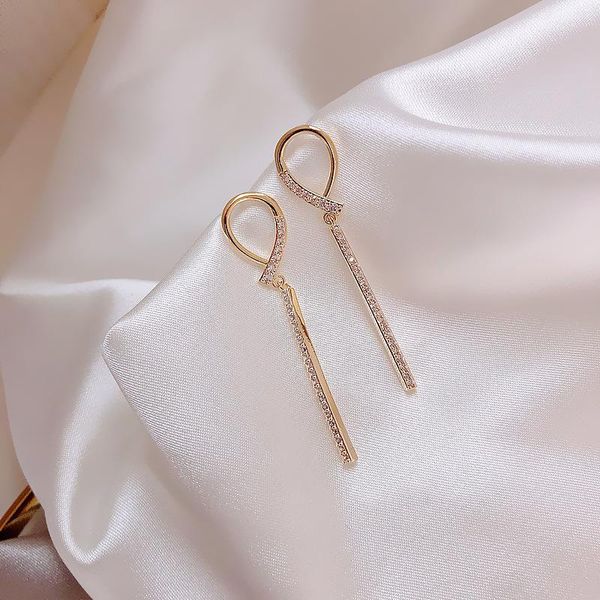 dangle & chandelier 2021 korea fashion jewelry high-grade gold alloy crystal earrings simple design for women gift, Silver
dangle & chandelier 2021 korea fashion jewelry high-grade gold alloy crystal earrings simple design for women gift, Silver