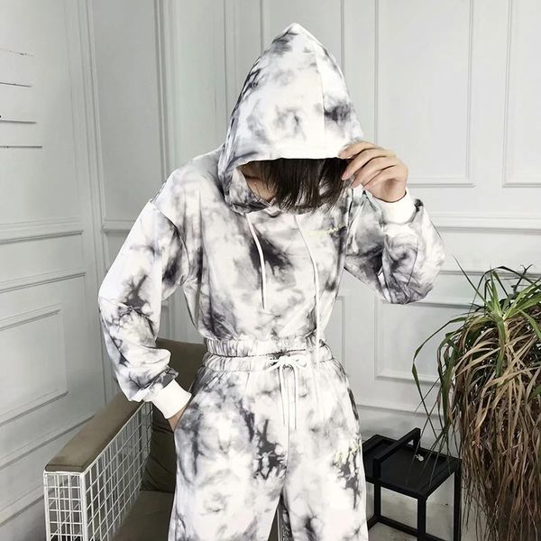 2020 autumn women high waist street tie-dyed print hoodie tracksuit female sweatshirt and jogging two pieces set, Black;blue
2020 autumn women high waist street tie-dyed print hoodie tracksuit female sweatshirt and jogging two pieces set, Black;blue