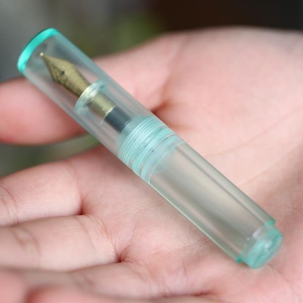 1шт милый творческий short fountain pen портативный имел резиновый акриловый материал роскошный подарок ручки для друга семьи и бизнеса gb55, Blue;orange
1шт милый творческий short fountain pen портативный имел резиновый акриловый материал роскошный подарок ручки для друга семьи и бизнеса gb55, Blue;orange