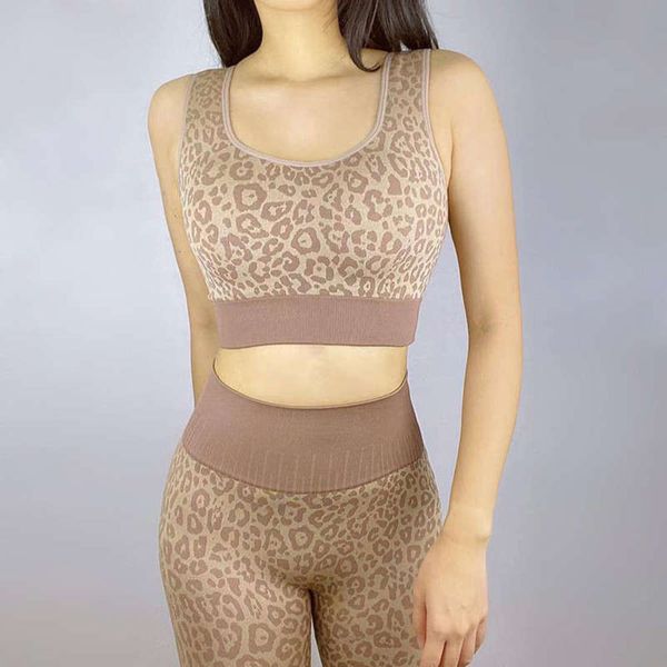 yoga red leopard ins seamless net knitting fitness exercise tight suit for women, Gray
yoga red leopard ins seamless net knitting fitness exercise tight suit for women, Gray