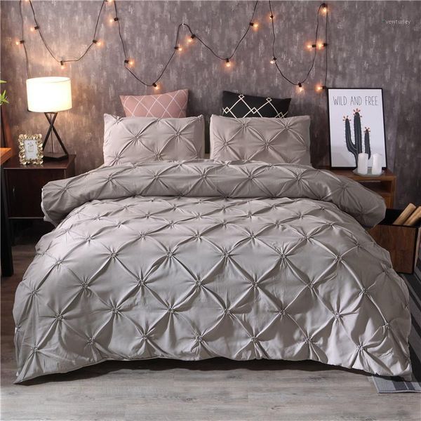 luxury black bedding set pinch pleat white blue bed linen classic single full king size 2/3pcs bedclothes duvet cover sets1
luxury black bedding set pinch pleat white blue bed linen classic single full king size 2/3pcs bedclothes duvet cover sets1