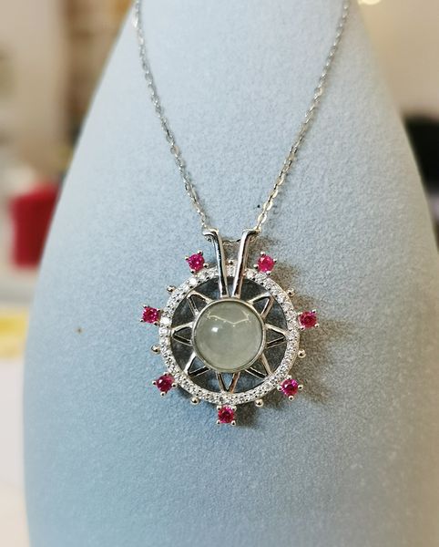 jade pendant, Silver