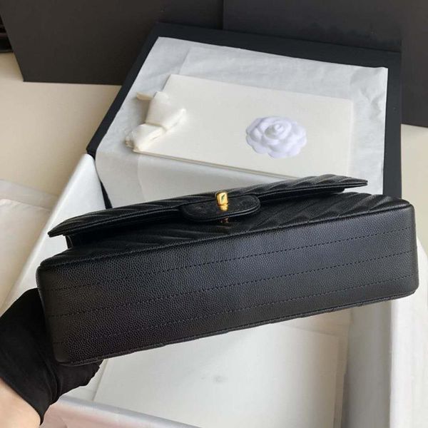 luxury fashion v-shaped design double flap bag leather caviar lady handbag lady shoulder bag lady messenger bag
luxury fashion v-shaped design double flap bag leather caviar lady handbag lady shoulder bag lady messenger bag