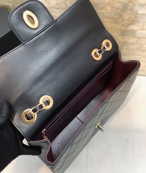 ladies leather bag 7a high-end custom quality single shoulder across the hip casual designer 6845312
ladies leather bag 7a high-end custom quality single shoulder across the hip casual designer 6845312