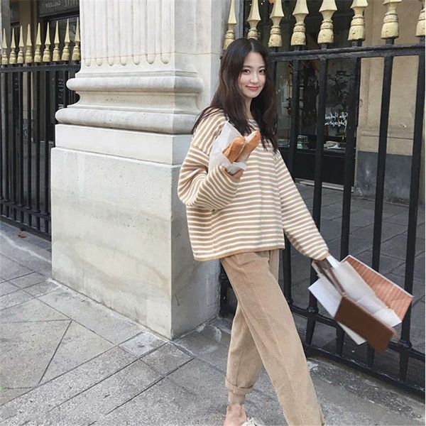 big size women's new autumn and winter fat sister's sweater show thin suit two pieces of foreign style age reducing pants set, Black 
big size women's new autumn and winter fat sister's sweater show thin suit two pieces of foreign style age reducing pants set, Black