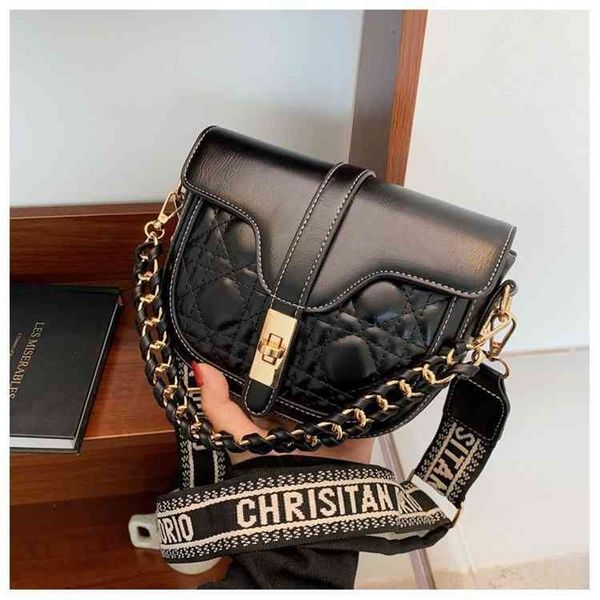 designer sale wide shoulder strap small bag women's 2022 new fashion chain saddle hand lingge single shoulder messenger bag
designer sale wide shoulder strap small bag women's 2022 new fashion chain saddle hand lingge single shoulder messenger bag