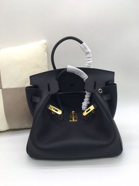 new head single shoulder cross women's leather bag, handbag 30cm
new head single shoulder cross women's leather bag, handbag 30cm