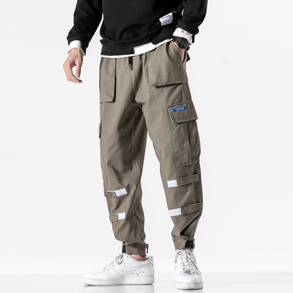 2021 new hip hop streetwear cargo black fall pocket fashionable runners sweatpants male sweat pants o13b
2021 new hip hop streetwear cargo black fall pocket fashionable runners sweatpants male sweat pants o13b