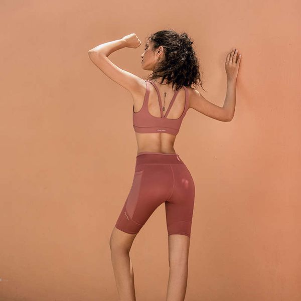 autumn and winter quick drying capris fitness cycling pants running underwear sports bra yoga suit, Gray
autumn and winter quick drying capris fitness cycling pants running underwear sports bra yoga suit, Gray