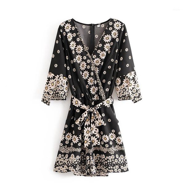 fashion vintage floral playsuits women summer with sash three quarter sleeve v neck ethnic style shorts rompers jumpsuits xb7101, Black;white
fashion vintage floral playsuits women summer with sash three quarter sleeve v neck ethnic style shorts rompers jumpsuits xb7101, Black;white