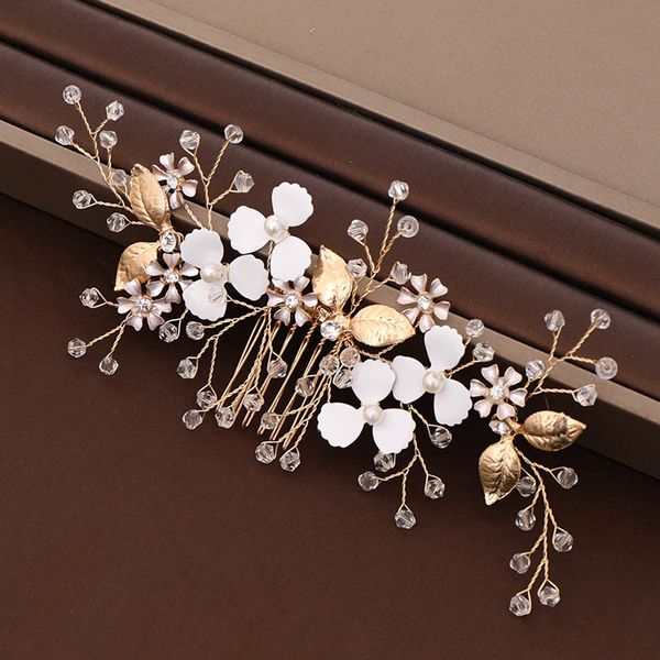 new design retro flower leaves shining crystal simulated pearls hair combs bride noiva wedding party hair jewelry headpieces, Golden;silver
new design retro flower leaves shining crystal simulated pearls hair combs bride noiva wedding party hair jewelry headpieces, Golden;silver