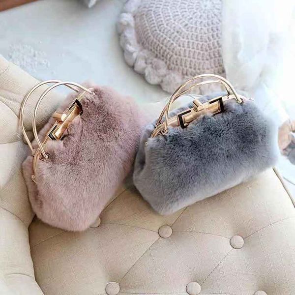 2020 new autumn and winter tide female bag clip mouth dinner bag with real wool wrasse rabbit hair
2020 new autumn and winter tide female bag clip mouth dinner bag with real wool wrasse rabbit hair