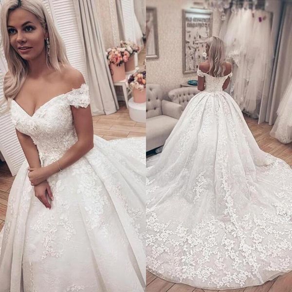 vestidos de novia dubai off shoulder ball gown lace wedding dresses with appliques short sleeves court train tulle wedding bridal gowns, White
vestidos de novia dubai off shoulder ball gown lace wedding dresses with appliques short sleeves court train tulle wedding bridal gowns, White