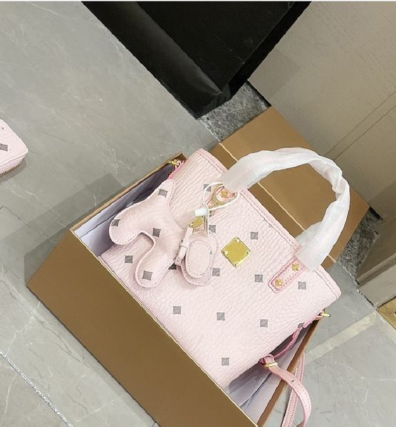 21fw women's handbag designer shopping bags fashion with trendy letter pattern straddle shoulder bag ss
21fw women's handbag designer shopping bags fashion with trendy letter pattern straddle shoulder bag ss