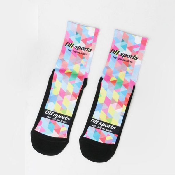 compression training socks cycling socks cycling sports running basketball sweat absorption tube compression, Black
compression training socks cycling socks cycling sports running basketball sweat absorption tube compression, Black