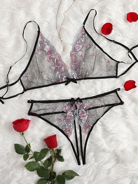 plus embroidery sheer mesh crotchless lingerie set q4x0#, Black;white
plus embroidery sheer mesh crotchless lingerie set q4x0#, Black;white