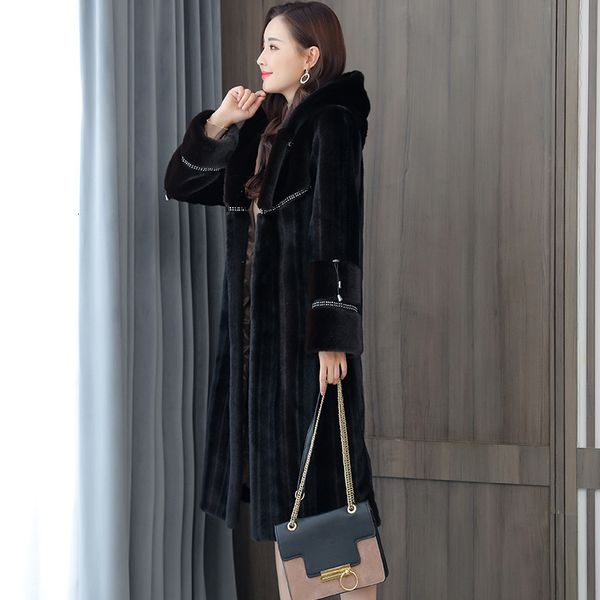 2021 new noble elegant marten overcoats mid-length mink fur coat female winter 3mn4, Black
2021 new noble elegant marten overcoats mid-length mink fur coat female winter 3mn4, Black