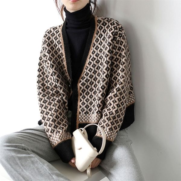 sweater jacket women's cardigan autumn winter new retro loose lazy v-neck short rhombus knit japanese female sweater 201023, White;black
sweater jacket women's cardigan autumn winter new retro loose lazy v-neck short rhombus knit japanese female sweater 201023, White;black