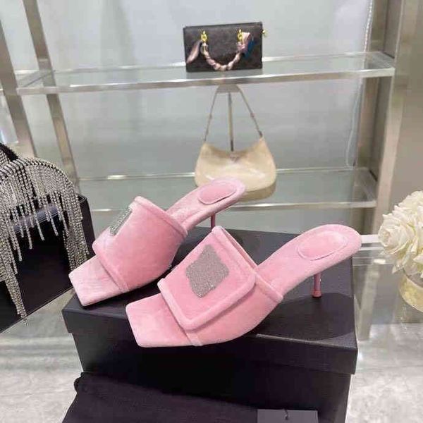quality diamond high slippers very comfortable mink fabric. real leather women's shoes luxurious heel 5cm 35-40, Black
quality diamond high slippers very comfortable mink fabric. real leather women's shoes luxurious heel 5cm 35-40, Black